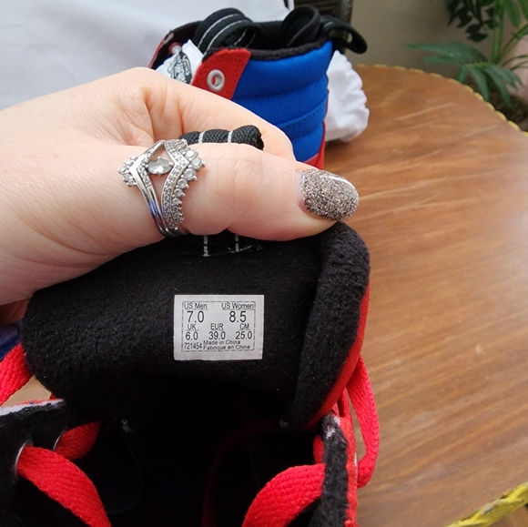 Custom High Top Vans- Buffalo Bills - Picture 3 of 4